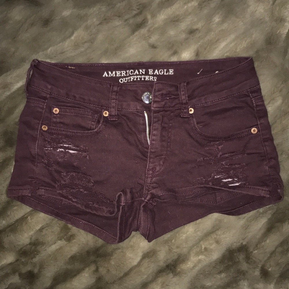 Short burgundy jean shorts